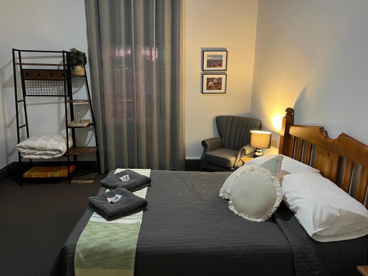 Oriental Hotel Tumut Esterno foto