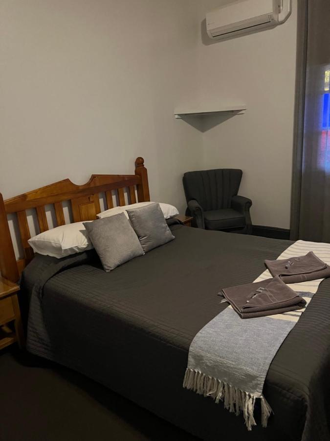 Oriental Hotel Tumut Esterno foto